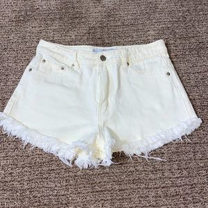 Adika white jean shorts// Medium